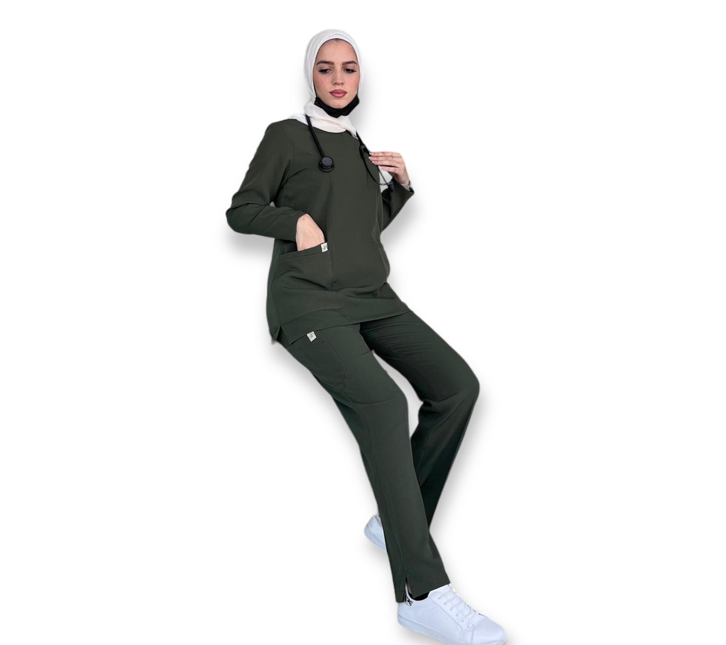 سكراب باللون جيشي بأكمام طويلة