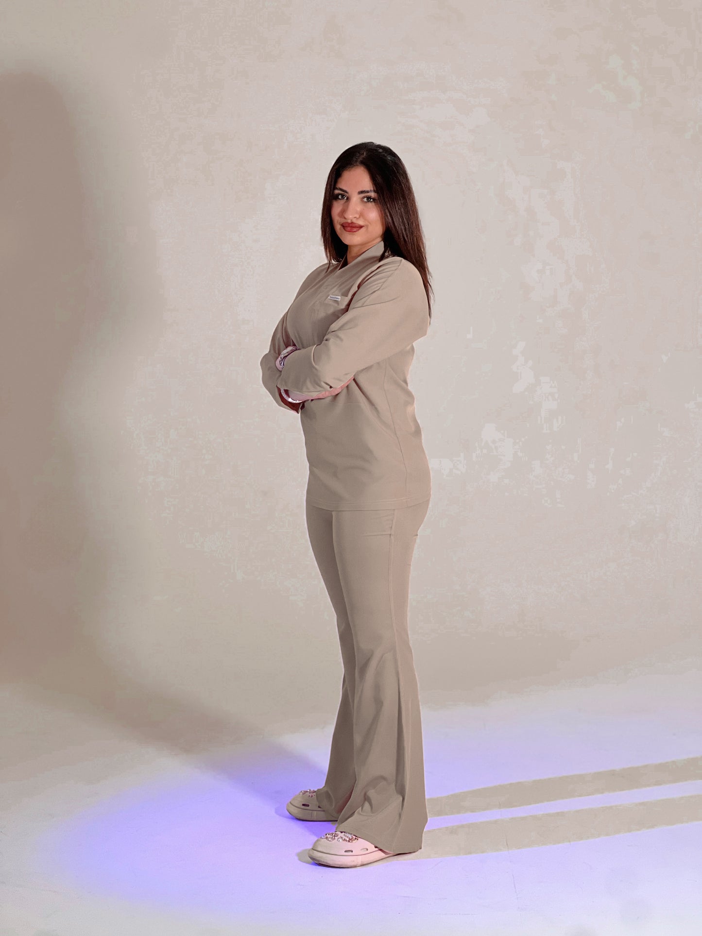 سكراب بيج بأكمام طويلة من مجموعة 
Effortless Elegance Line