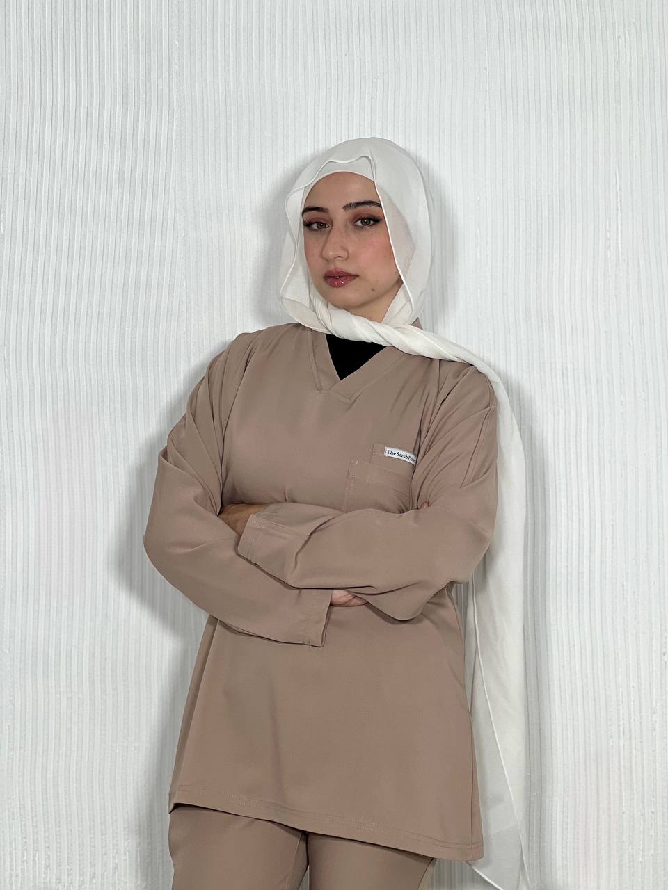 سكراب بيج بأكمام طويلة من مجموعة 
Effortless Elegance Line