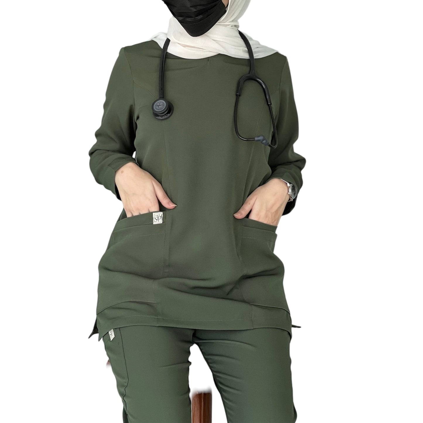 سكراب باللون جيشي بأكمام طويلة