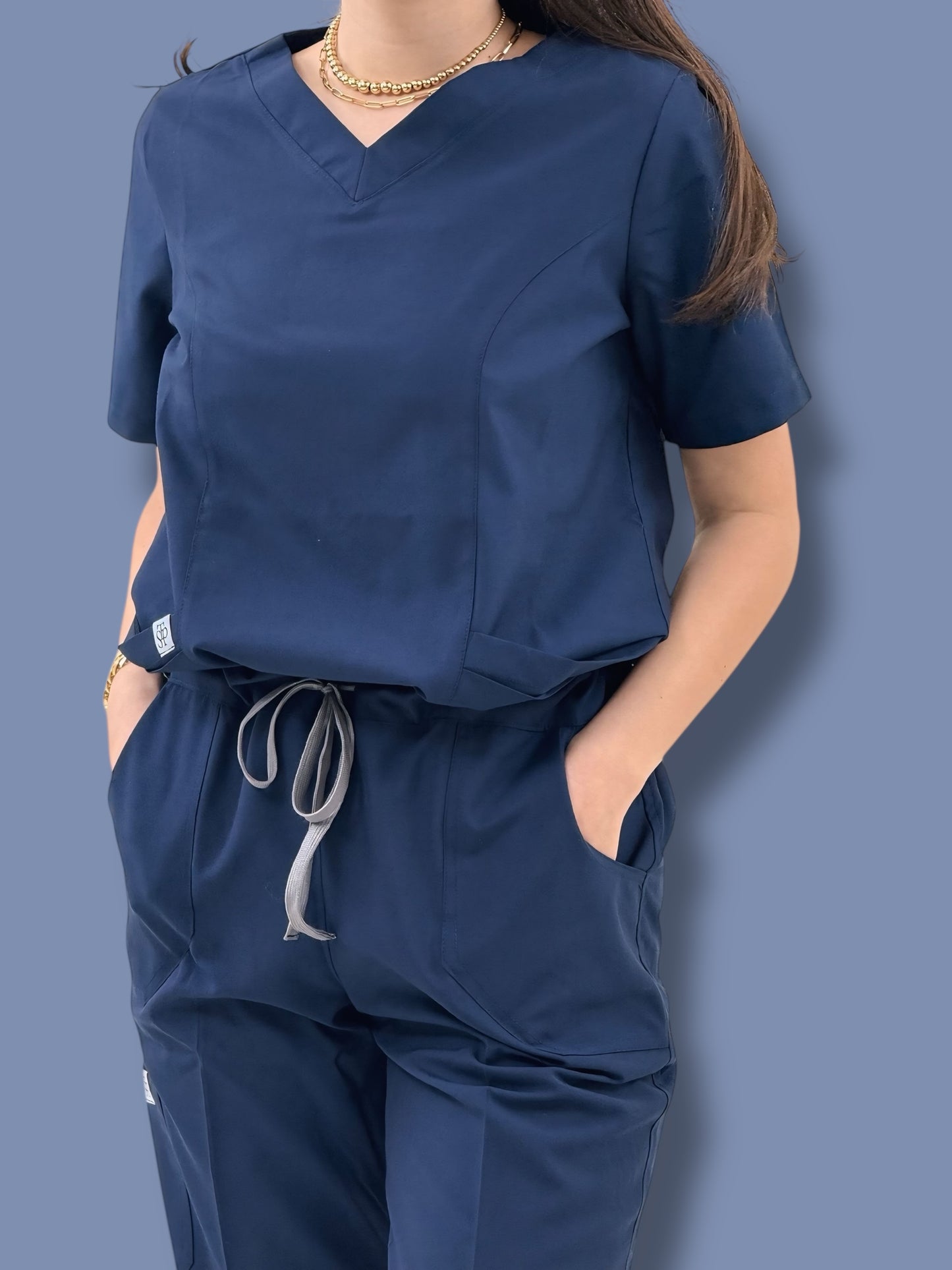 زي طبي كلاسيكي أزرق داكن+